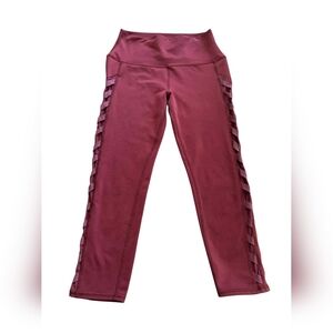 Alo Yoga High Rise Chevron Capri Leggings Size S Black Cherry Athleisure